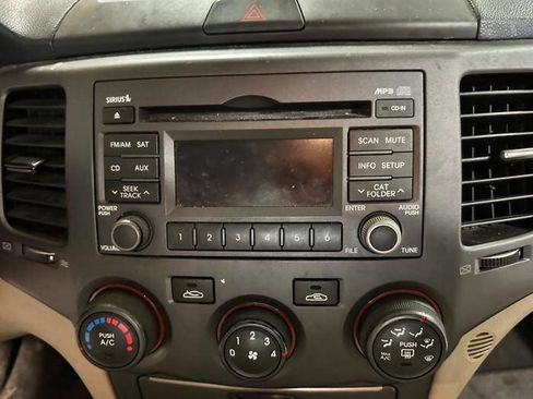 Used 2009 Kia Optima LX FWD image 32