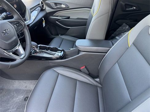 New 2026 Chevrolet Trax ACTIV w/ Sunroof Package image 9