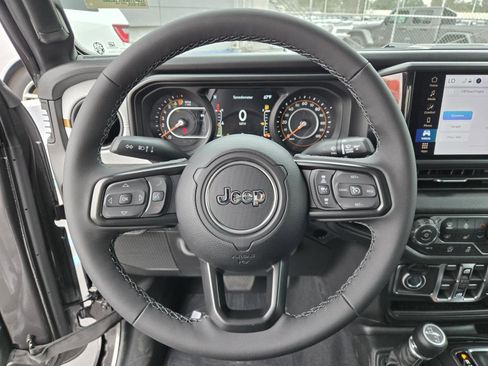 New 2026 Jeep Gladiator Sport image 18