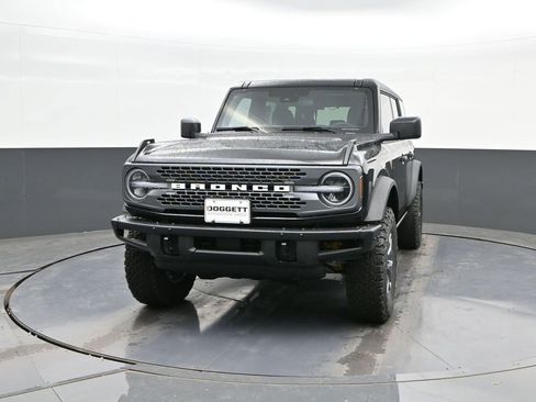 New 2025 Ford Bronco Badlands image 27