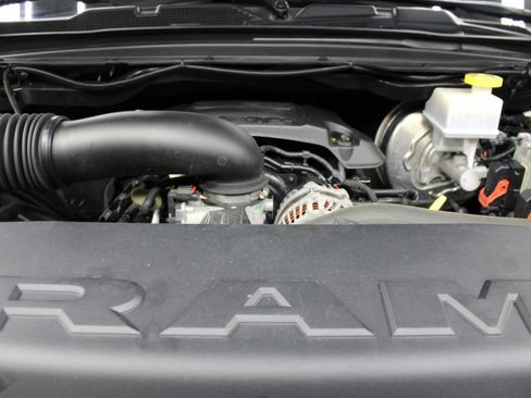Used 2022 RAM 1500 Big Horn AWD/4WD image 30