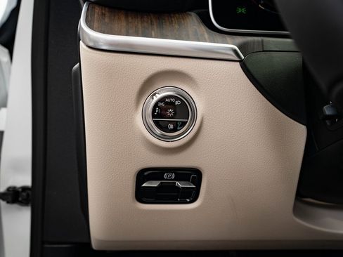 New 2026 Mercedes-Benz C 300 4MATIC Sedan image 43