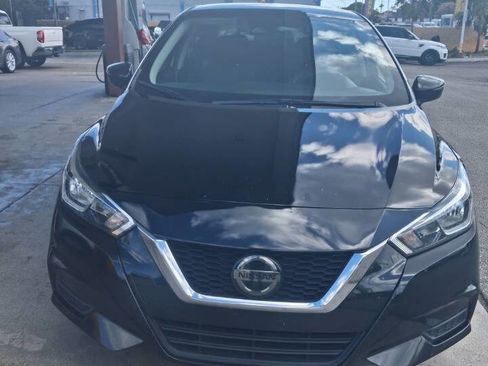 Used 2021 Nissan Versa SV image 1