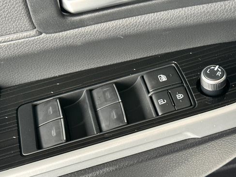 New 2026 Toyota Sienna XLE Woodland Edition AWD/4WD image 13