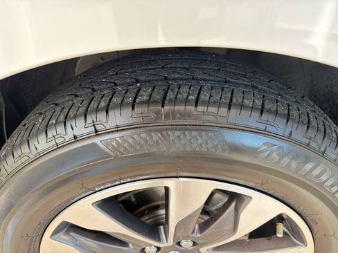 Used 2023 Honda Odyssey EX-L image 10