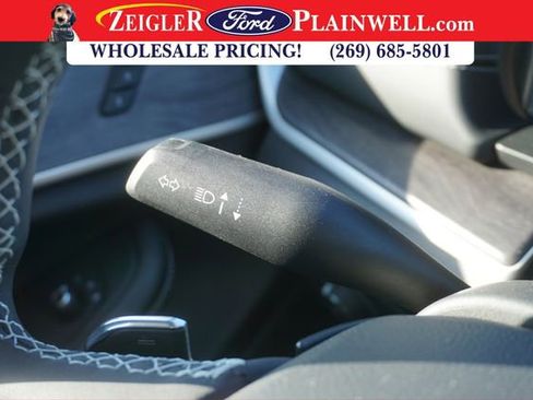 Used 2023 Jeep Grand Cherokee Limited image 29