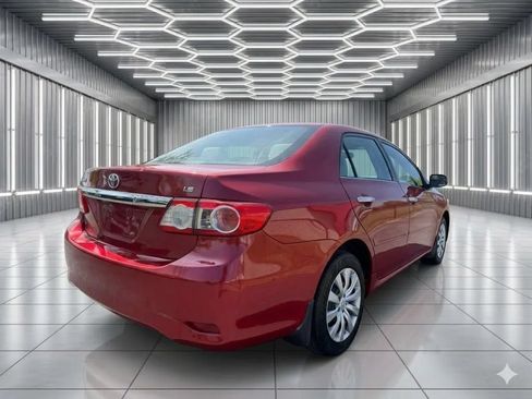 Used 2013 Toyota Corolla LE w/ Premium Pkg FWD image 2