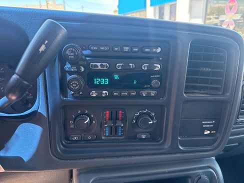 Used 2003 Chevrolet Silverado 1500 LS w/ Off-Road Package AWD/4WD image 25