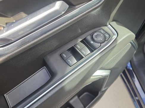 Used 2022 Chevrolet Silverado 1500 LT RWD image 23