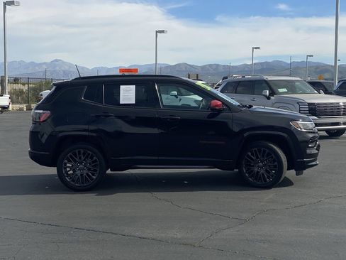 Used 2023 Jeep Compass Limited image 4