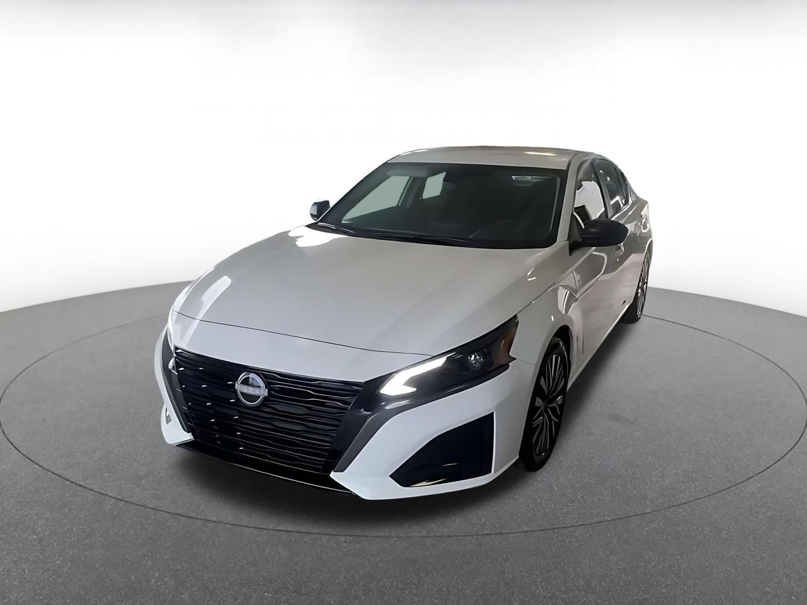Used 2026 Nissan Altima 2.5 SV FWD image 6