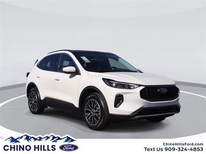 New 2025 Ford Escape SE w/ Class II Trailer Tow Package