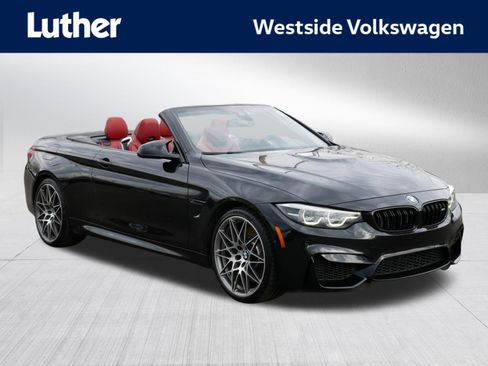 Used 2018 BMW M4 Convertible image 1