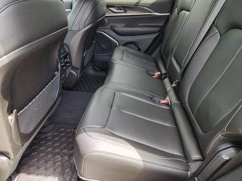 New 2026 Jeep Grand Cherokee Limited RWD image 20
