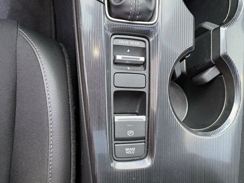 Certified 2025 Honda Civic Sport image 22