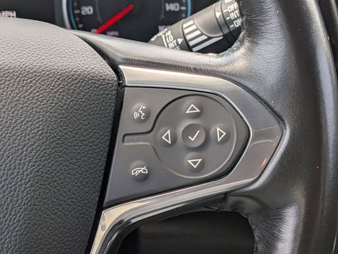 Used 2020 Chevrolet Traverse LT FWD image 20