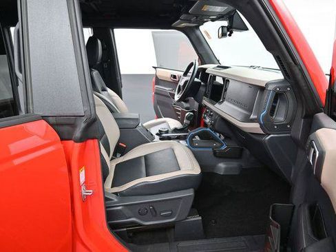 Used 2024 Ford Bronco Wildtrak AWD/4WD image 36