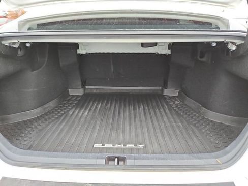 Used 2023 Toyota Camry SE image 30