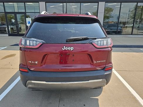 Used 2019 Jeep Cherokee Limited AWD/4WD image 6