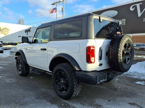 Used 2024 Ford Bronco Black Diamond image 9