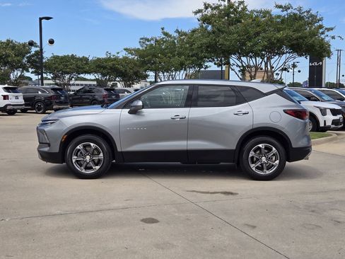 Used 2023 Chevrolet Blazer LT w/ Driver Confidence Package AWD/4WD image 11