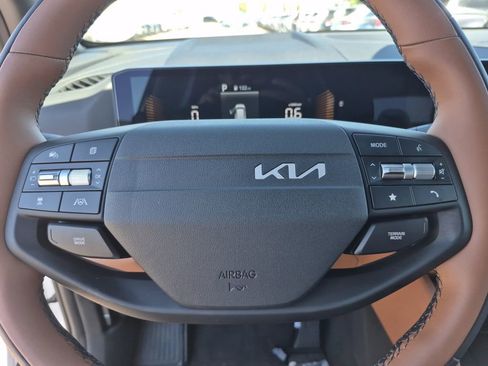 New 2026 Kia Sportage X-Line w/ X-Line Premium Package image 19