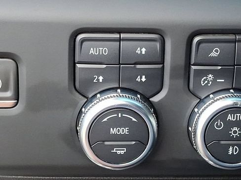 Used 2022 GMC Sierra 1500 Denali AWD/4WD image 26