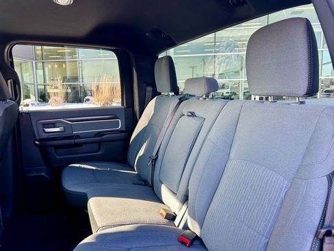 Used 2021 RAM 2500 Big Horn w/ Level 1 Equipment Group image 12