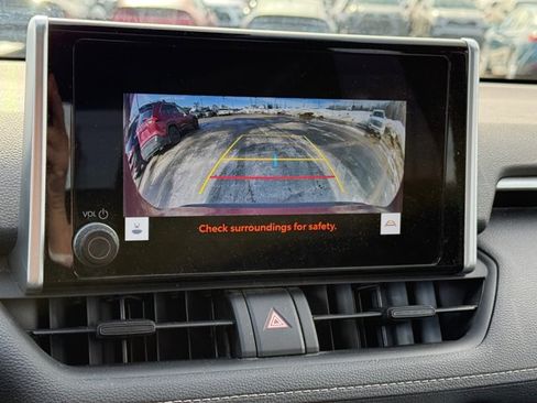 Used 2024 Toyota RAV4 XLE w/ Convenience Package image 19