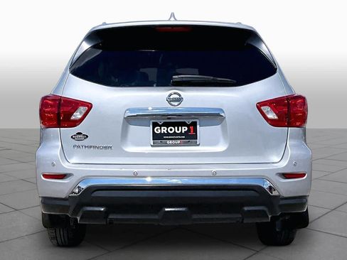 Used 2020 Nissan Pathfinder S FWD image 5