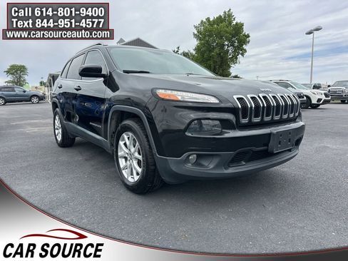Used 2016 Jeep Cherokee Latitude w/ Comfort/Convenience Group AWD/4WD image 3