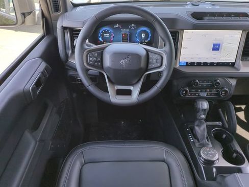 New 2026 Ford Bronco Outer Banks w/ Sasquatch Package AWD/4WD image 16