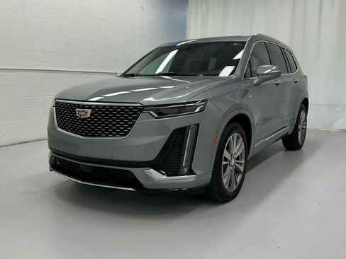 Used 2025 Cadillac XT6 Premium Luxury w/ Platinum Package AWD/4WD image 4