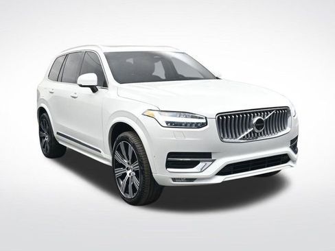 Used 2024 Volvo XC90 B6 Ultimate w/ Protection Package Premier image 2