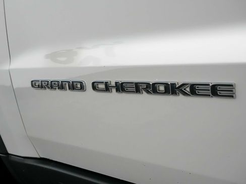 Used 2021 Jeep Grand Cherokee Limited w/ Luxury Group II RWD image 11