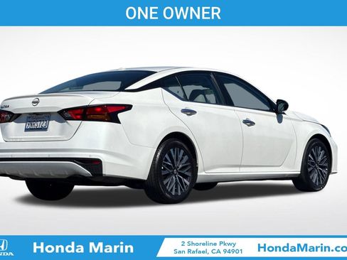 Used 2025 Nissan Altima 2.5 SV FWD image 5