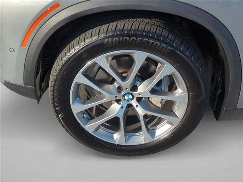 Used 2025 BMW X5 sDrive40i w/ Premium Package RWD image 26
