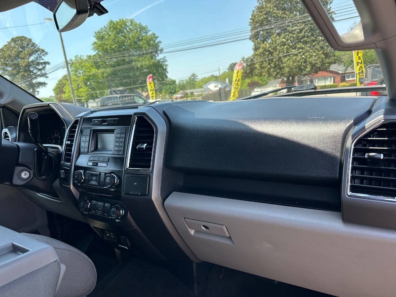 Used 2015 Ford F150 XLT w/ Equipment Group 301A Mid AWD/4WD image 28