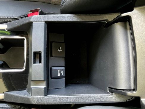 Used 2017 Honda Accord Touring image 17