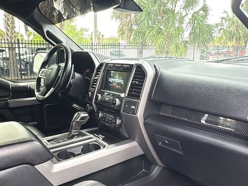 Used 2017 Ford F150 Raptor w/ Equipment Group 802A Luxury AWD/4WD image 8