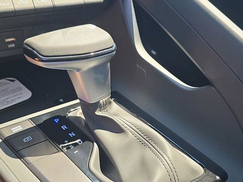 New 2026 Hyundai Elantra Sport FWD image 22