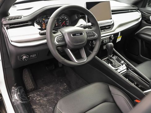 New 2026 Jeep Compass Limited image 3