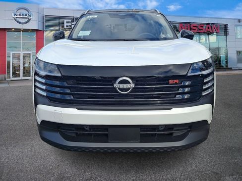 New 2026 Nissan Kicks SR image 2