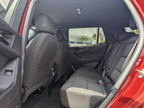 New 2025 Chevrolet Equinox LT w/ Safety and Technology Package AWD/4WD image 7