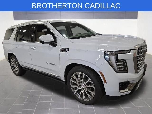 Used 2026 GMC Yukon Denali w/ Denali Reserve Package AWD/4WD image 3