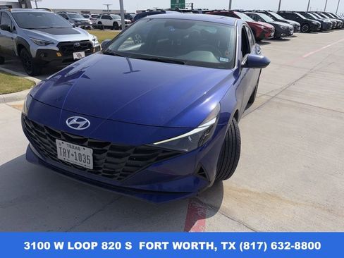 Used 2023 Hyundai Elantra Blue image 1