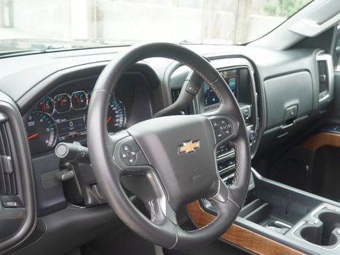 Used 2015 Chevrolet Silverado 1500 LTZ image 19