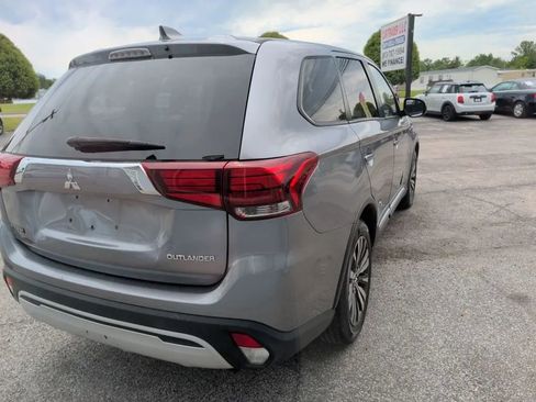 Used 2019 Mitsubishi Outlander ES FWD image 5