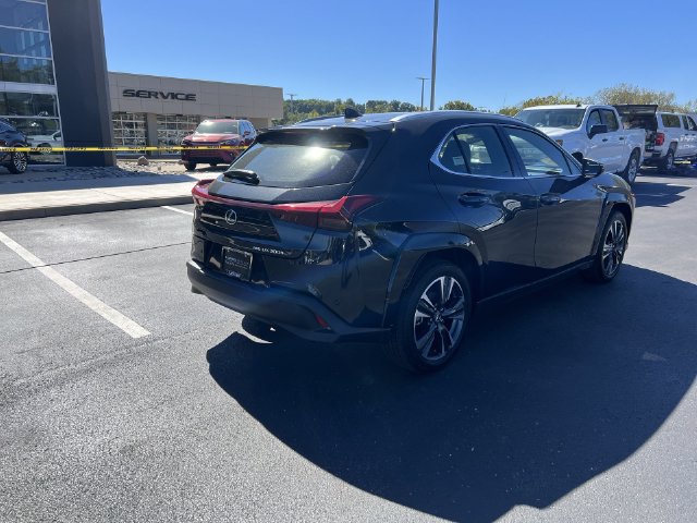 Certified 2025 Lexus UX 300h AWD w/ Accessory Package (Z1) image 3