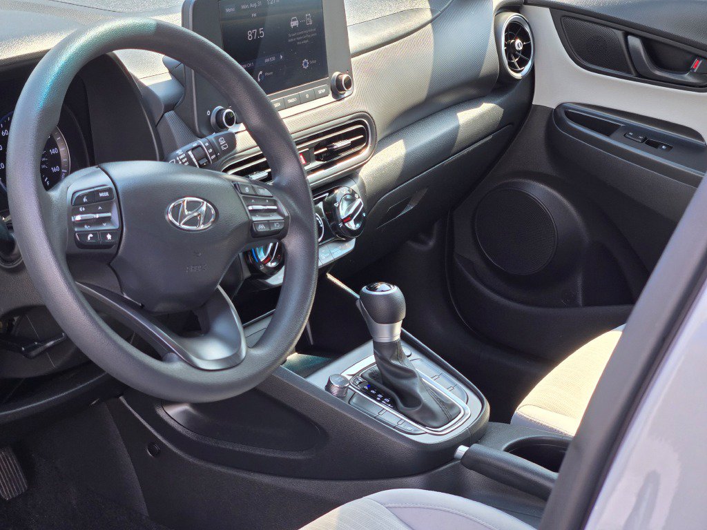 Used 2023 Hyundai Kona SEL w/ Cargo Package AWD/4WD image 23